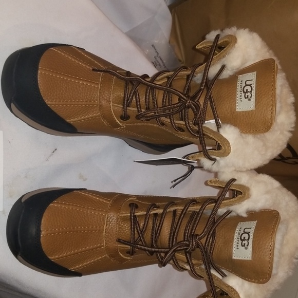 Waterproof boots - Picture 3 of 9